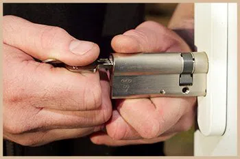 Elite Locksmith Services Perris, CA 951-977-5089 Elite Locksmith Services Perris, CA 951-977-5089 - 1-locksmiths