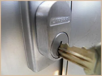 Elite Locksmith Services Perris, CA 951-977-5089 - 10-commercial-lockouts